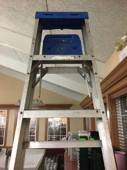Aluminum Step Ladder