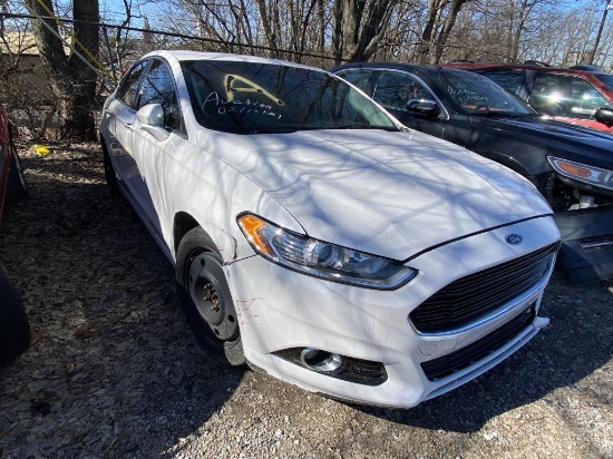 2014  FORD  FUSION   Tow# 105247
