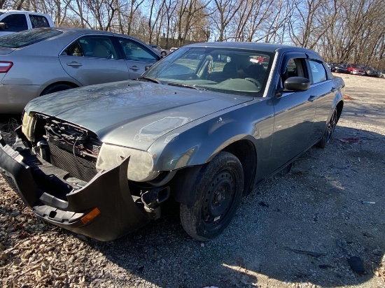 2006  CHRYSLER  300   Tow# 105057