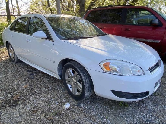 2011 CHEVY IMPALA LT   Tow# 106194