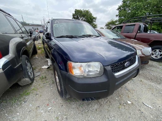 2004  FORD  ESCAPE   Tow# 106752