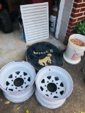 Pinstriped White Rims, Bronco II Tire Cover, Cedar Chips, Vent Panel