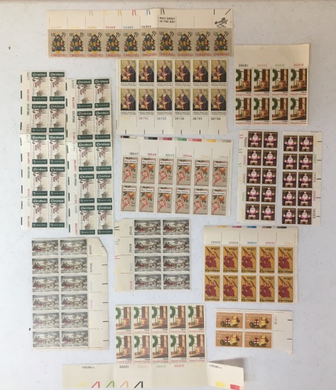#1 Vintage Christmas Stamps Corners & More USPS Stamps