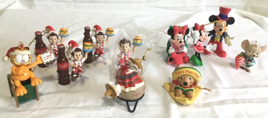 Collectable Hanging Christmas Ornaments Of Garfield, Big Boy, Mini & Mickey Mouse Feliz Navidad