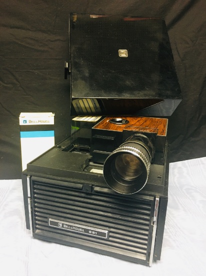 Bell & Howell 991 Slide Projector And Additional Parts