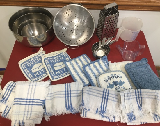 Stainless Steel Mixing Bowls, Strainer, Shredder, Measuring Cups, Towels & Potholders