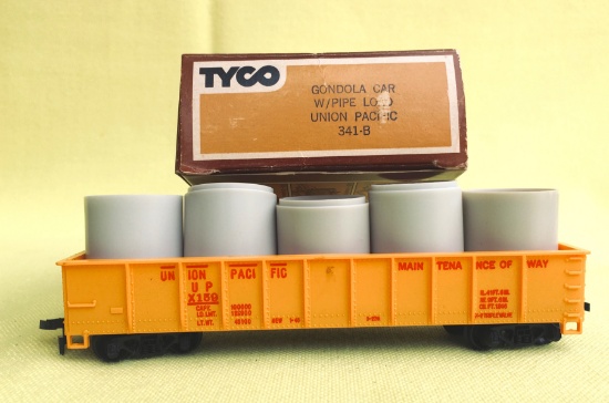 Tyco #341-b Gondola Car W/pipe Load Union Pacific