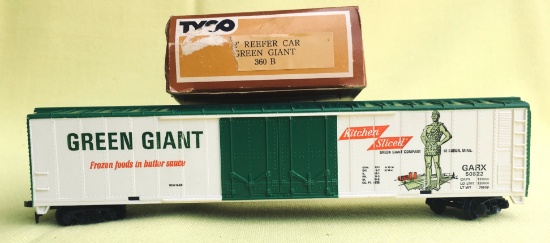 Tyco #360 B 62 FT Reefer Car Green Giant