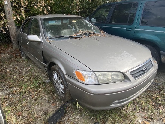 2000 Toyota Camry Tow# 108877