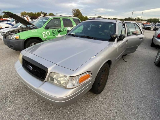 2008  Ford  Crown Vic, Color- silver ,  Unit# 4742