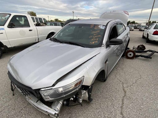 2013  Ford  Crown Vic, Color- silver ,  Unit# 6324