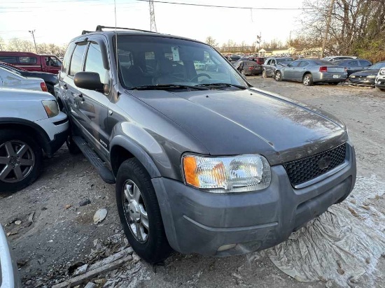 2002 Ford Escape Tow# 111113