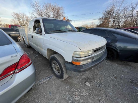 2000 Chevy Silverado Tow# 111377