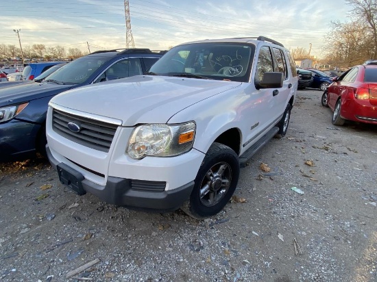 2006 Ford Explorer Tow# 106971