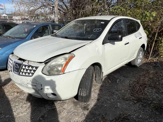 2010 Nissan Rogue Tow# 111365