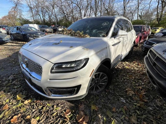2019 Lincoln Nautilus Tow# 104561