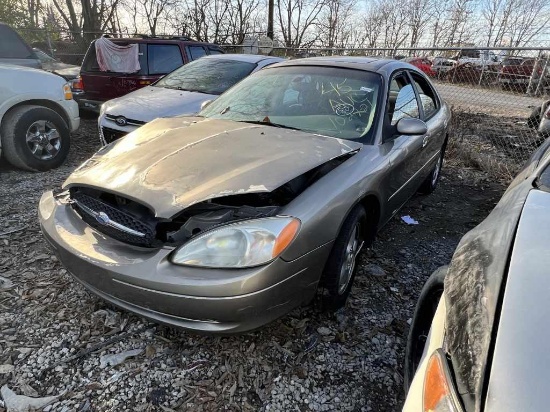 2003 Ford Taurus Tow# 111275