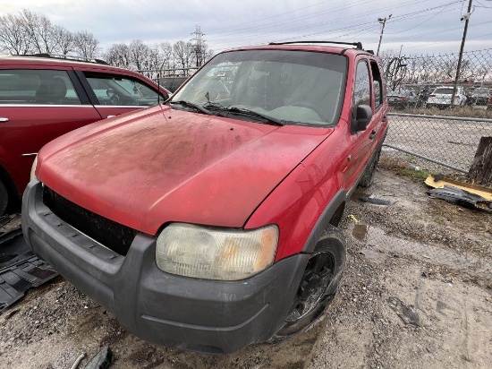 2002 Ford Escape Tow# 109208