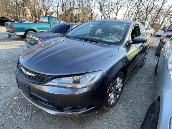 2015 Chrysler 200 Tow# 109591