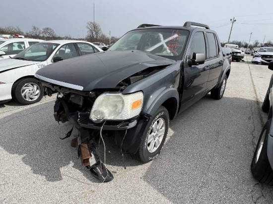 2010 FORD SPORT TRACK  Unit# 2909