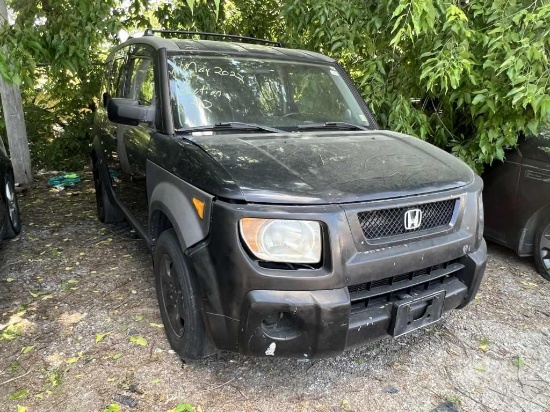 2003 Honda Element Tow# 114598