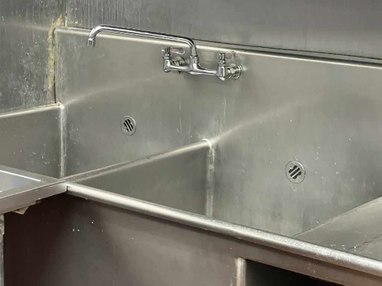 2 Compartment Sink w/ Drying Wing