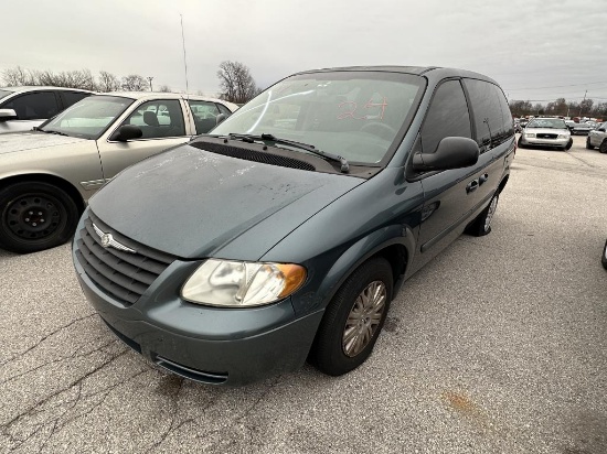 2006 CHRYSLER TOWN & COUNTRY  Unit# 3457