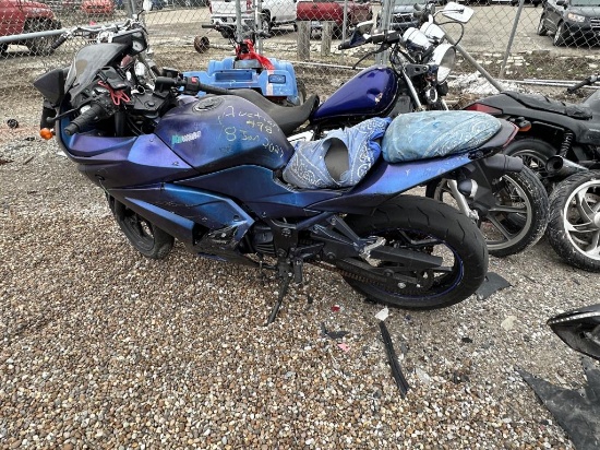 2011 Kawasaki Ninja 250R Tow# 5527