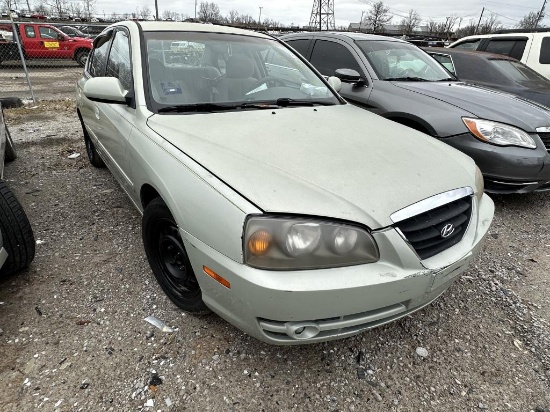 2004 Hyundai Elantra Tow# 5593