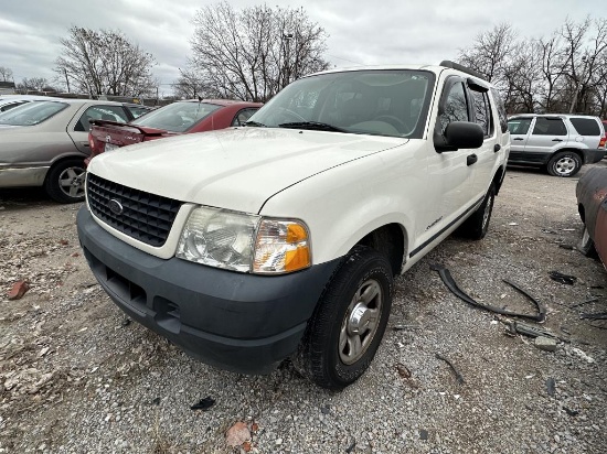 2005 Ford Explorer Tow# 4679