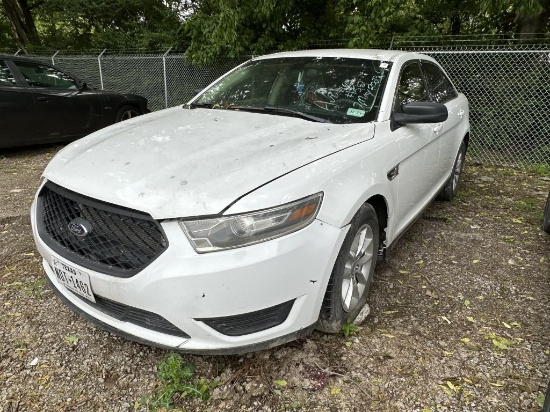 2014 Ford Taurus Tow# 1526