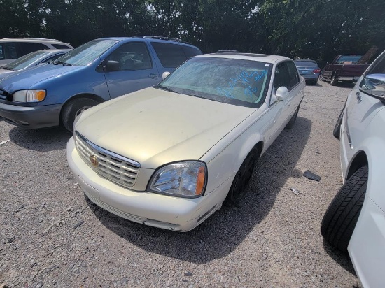 2005 Cadillac deVille Tow# 3421