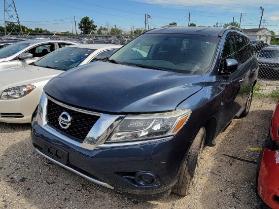 2014 Nissan Pathfinder Tow# 8892