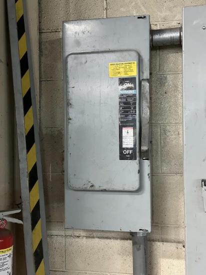 Siemans Indoor Enclosed Switch 200amp 240V 3-Phase