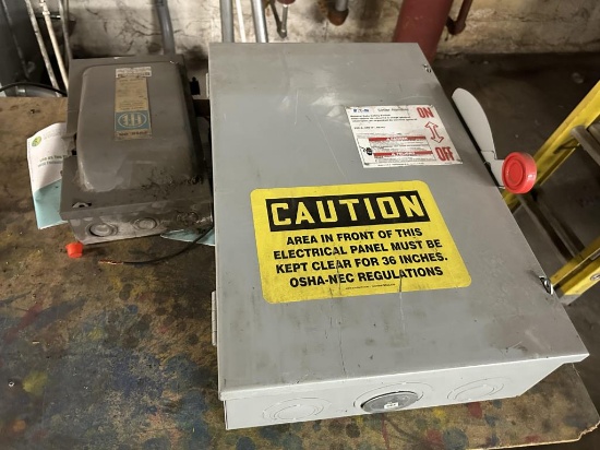 Eaton Cutler Hammer Disconnect Switch 200amp +