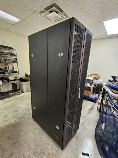Tall Server Cabinet + Switch - No Keys