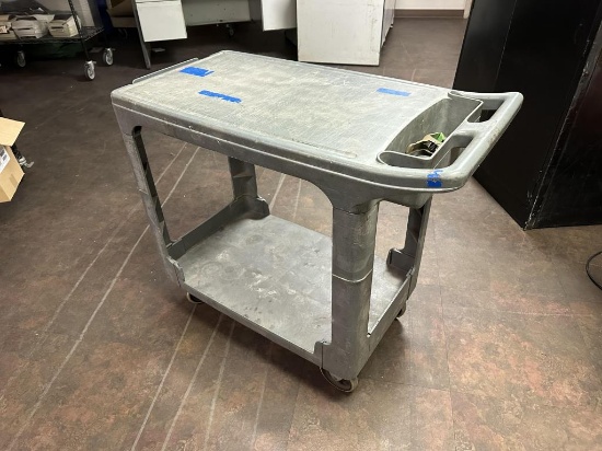 Rubbermaid Utility Cart