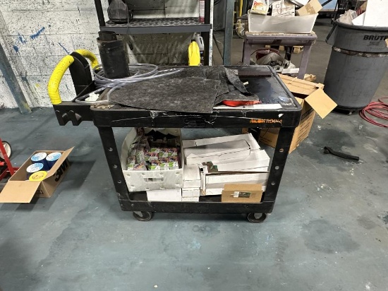 Rubbermaid Ergonomic Heavy-Duty Utility Push Cart
