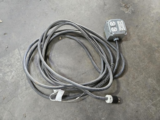 Nice Heavy Extension Cord w/ 4 Outlet Receptacle