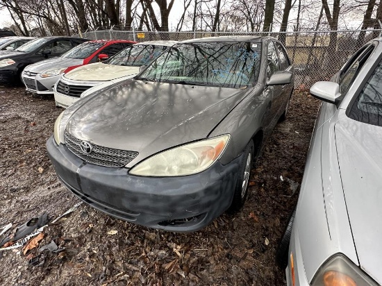 2002 Toyota Camry Tow# 12200