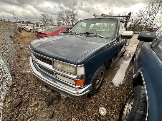 1993 Chevrolet C1500 Tow# 12090