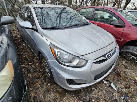 2013 Hyundai Accent Tow# 11729