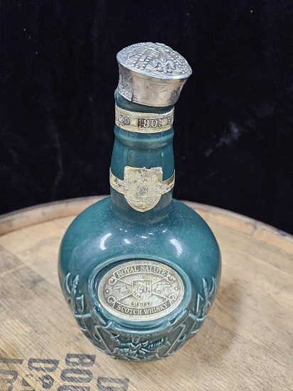 Chivas 1801 Royal Salute Vintage Scotch Whisky Bot
