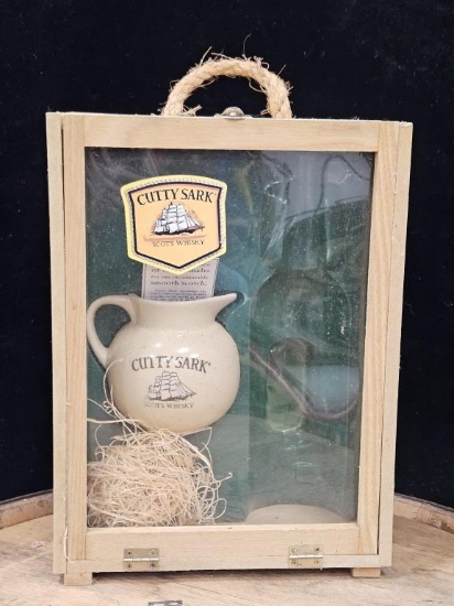 Cutty Sark Scots Whisky Pitcher in Giftset Box