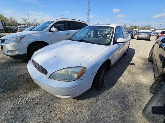 2006 Ford Taurus Tow# 13553