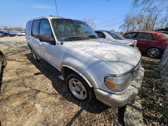 2001 Ford Explorer Tow# 9419