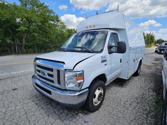 2010 FORD E350 w/Service Body Unit# 2043
