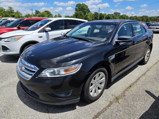 2010 FORD TAURUS  Unit# 3671