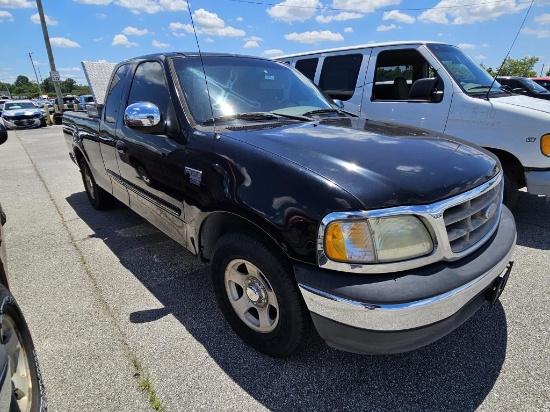2002 FORD F150  Unit# 2858