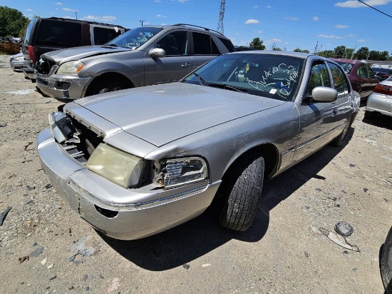 2003 Mercury Grand Marquis Tow# 15417